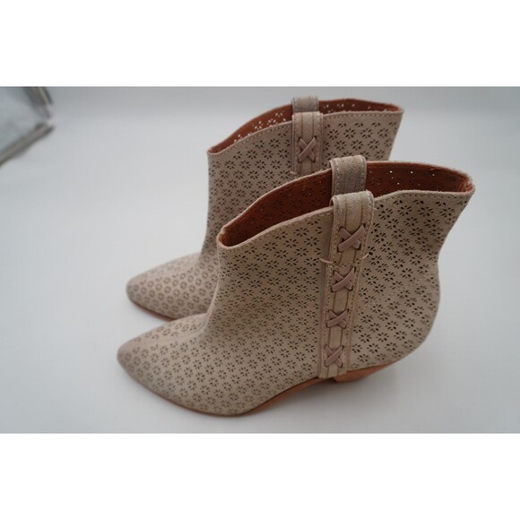 FRYE & CO Maley Perforated Ankle Boots Laser Cut Whipstitch Western Beige 7.5 - Picture 4 of 8